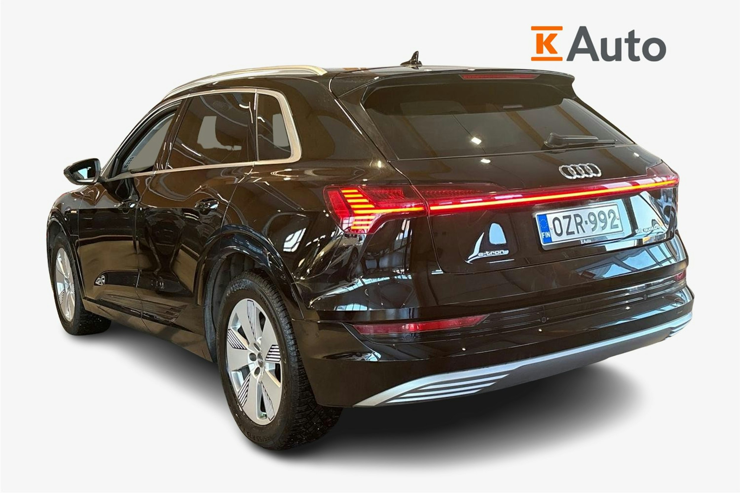 musta Audi e-tron 2023 kuva 2.