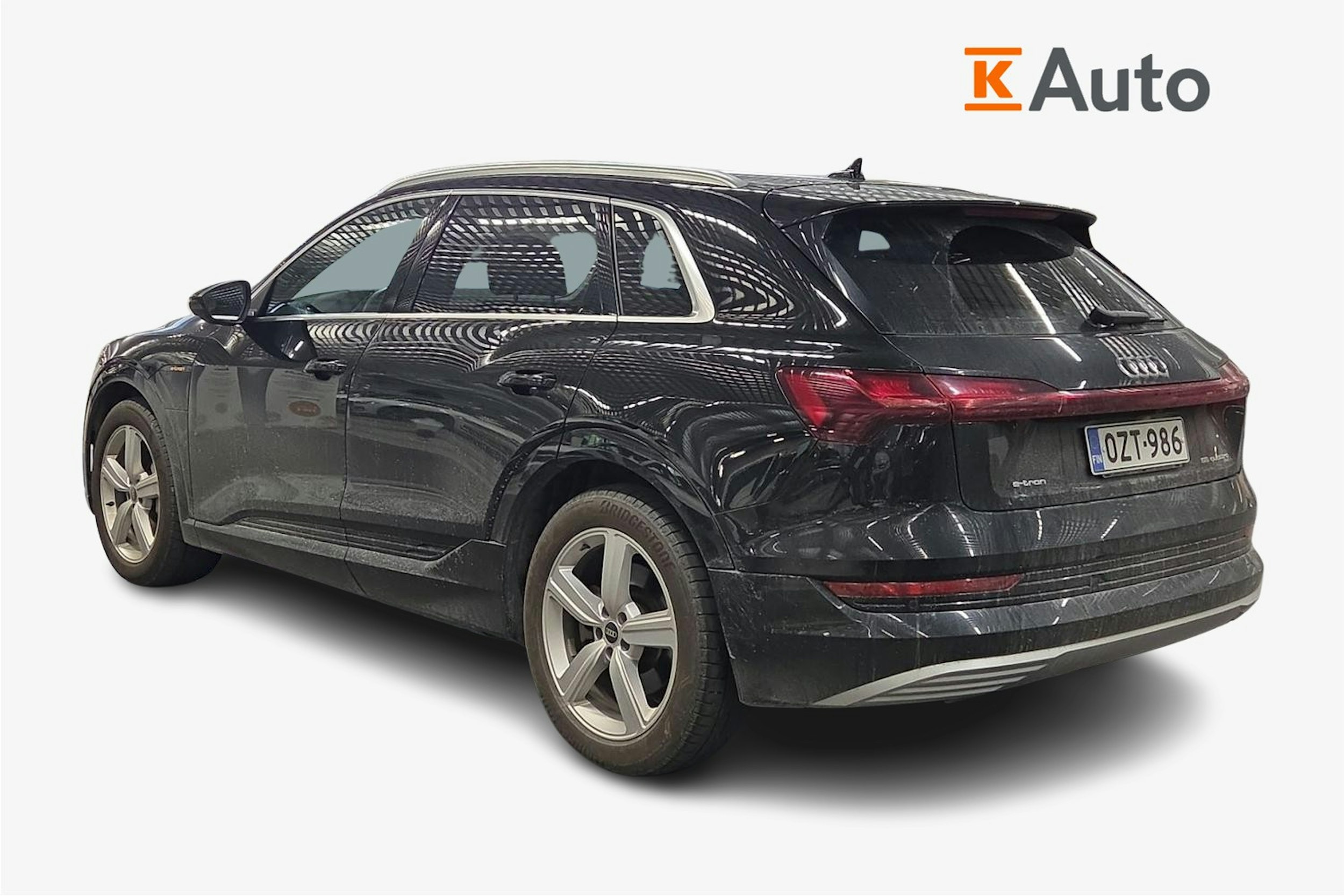 musta Audi e-tron 2023 kuva 2.