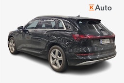 musta Audi e-tron 2023 kuva 2.