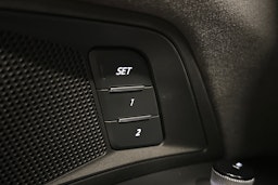 harmaa Audi e-tron 2023 kuva 18.