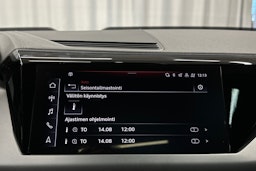 harmaa Audi e-tron 2023 kuva 35.