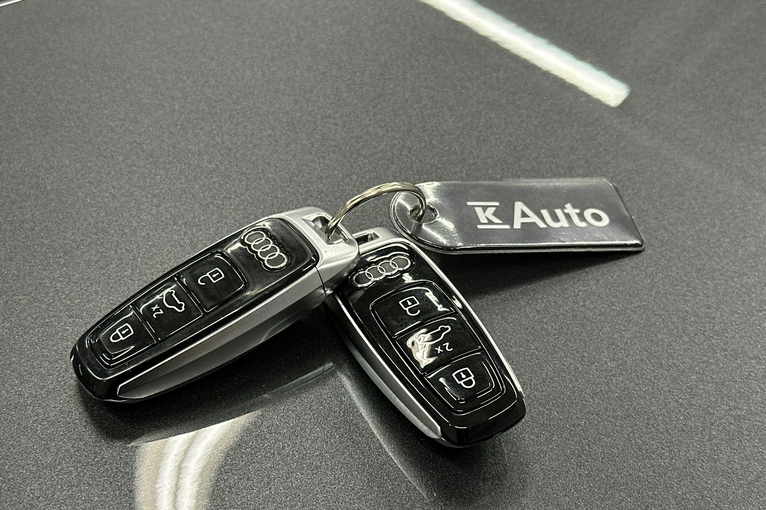 harmaa Audi e-tron 2023 kuva 39.