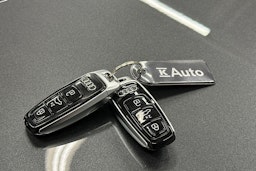 harmaa Audi e-tron 2023 kuva 39.