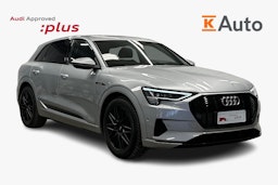 harmaa Audi e-tron 2023 kuva 1.