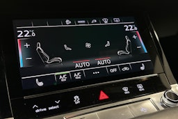 harmaa Audi e-tron 2023 kuva 29.