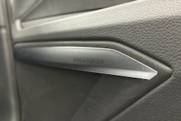 harmaa Audi e-tron 2023 kuva 31.