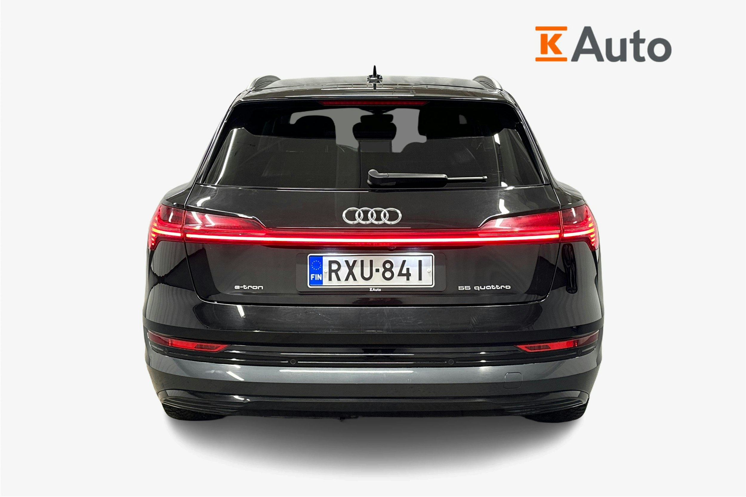 musta Audi e-tron 2023 kuva 3.