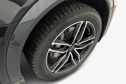 musta Audi e-tron 2023 kuva 11.