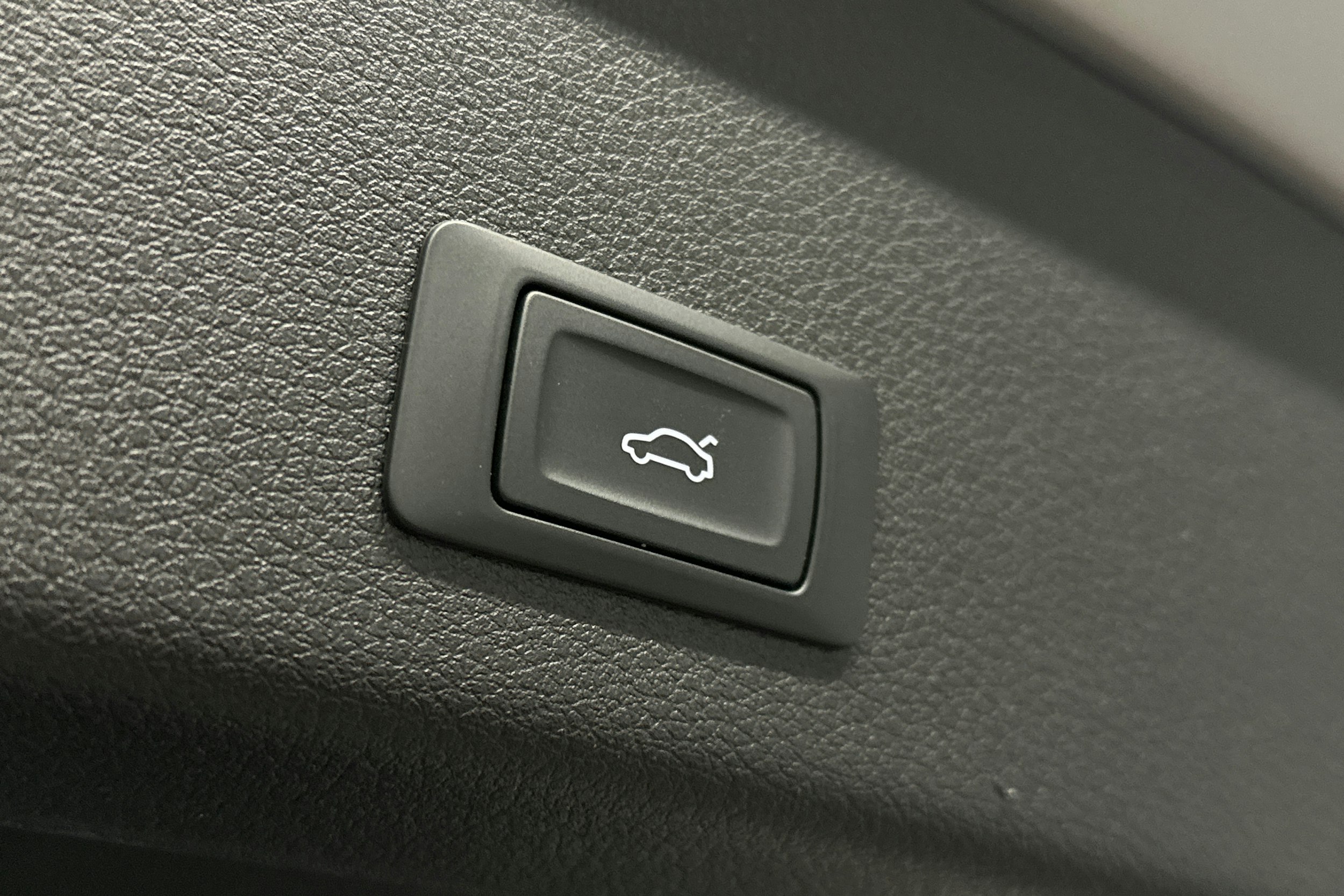 hopea Audi e-tron 2023 kuva 14.