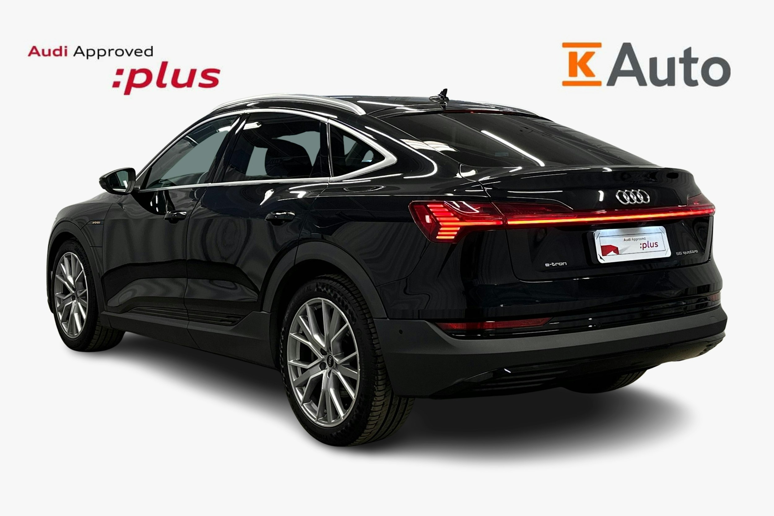 musta Audi e-tron 2023 kuva 2.