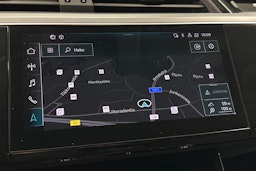 musta Audi e-tron 2023 kuva 21.