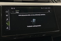 musta Audi e-tron 2023 kuva 26.