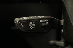 musta Audi e-tron 2023 kuva 23.