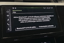 musta Audi e-tron 2023 kuva 27.