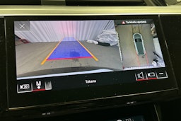 musta Audi e-tron 2023 kuva 32.