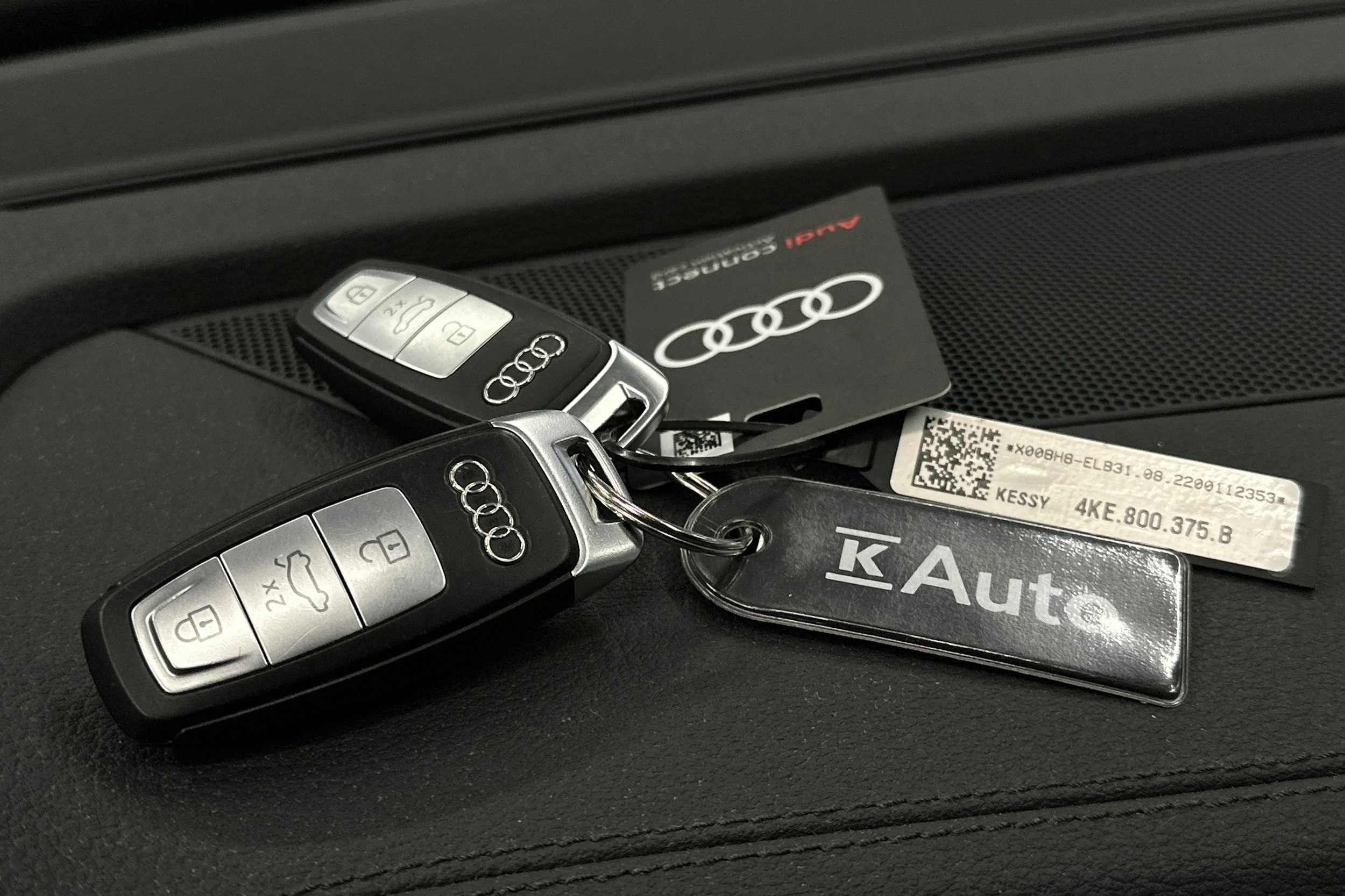 musta Audi e-tron 2023 kuva 35.