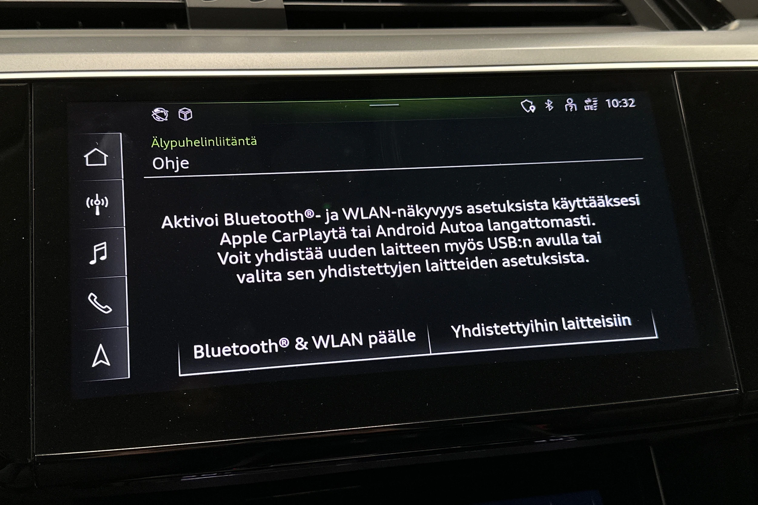 musta Audi e-tron 2023 kuva 23.