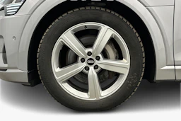 harmaa Audi e-tron 2023 kuva 9.