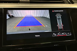 harmaa Audi e-tron 2023 kuva 24.