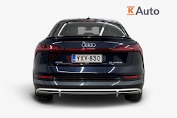 sininen Audi e-tron 2023 kuva 3.
