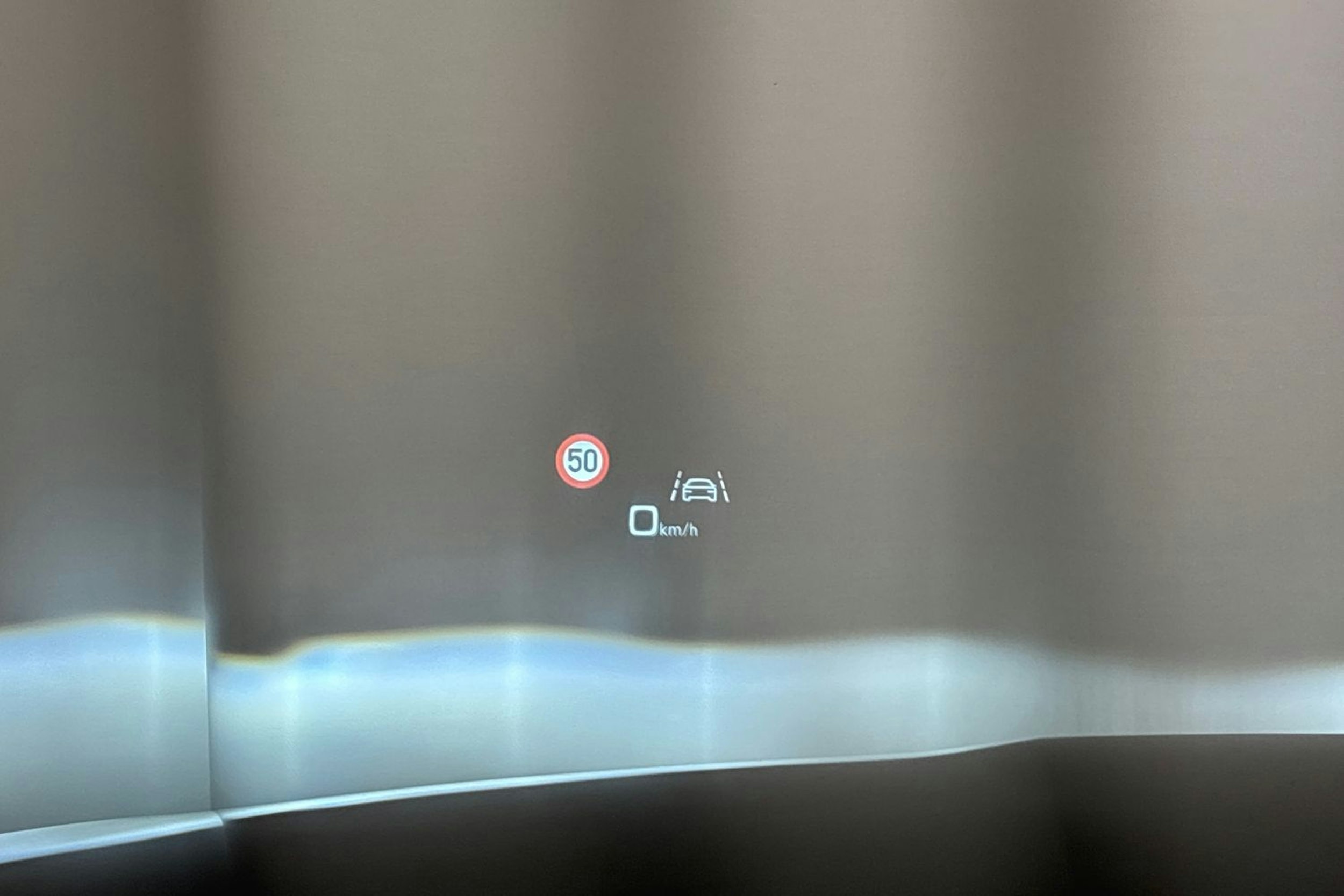 sininen Audi e-tron 2023 kuva 34.