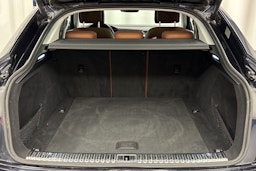 sininen Audi e-tron 2023 kuva 35.