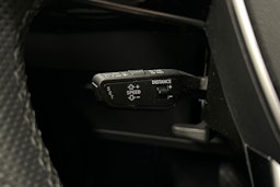 harmaa Audi e-tron 2023 kuva 20.