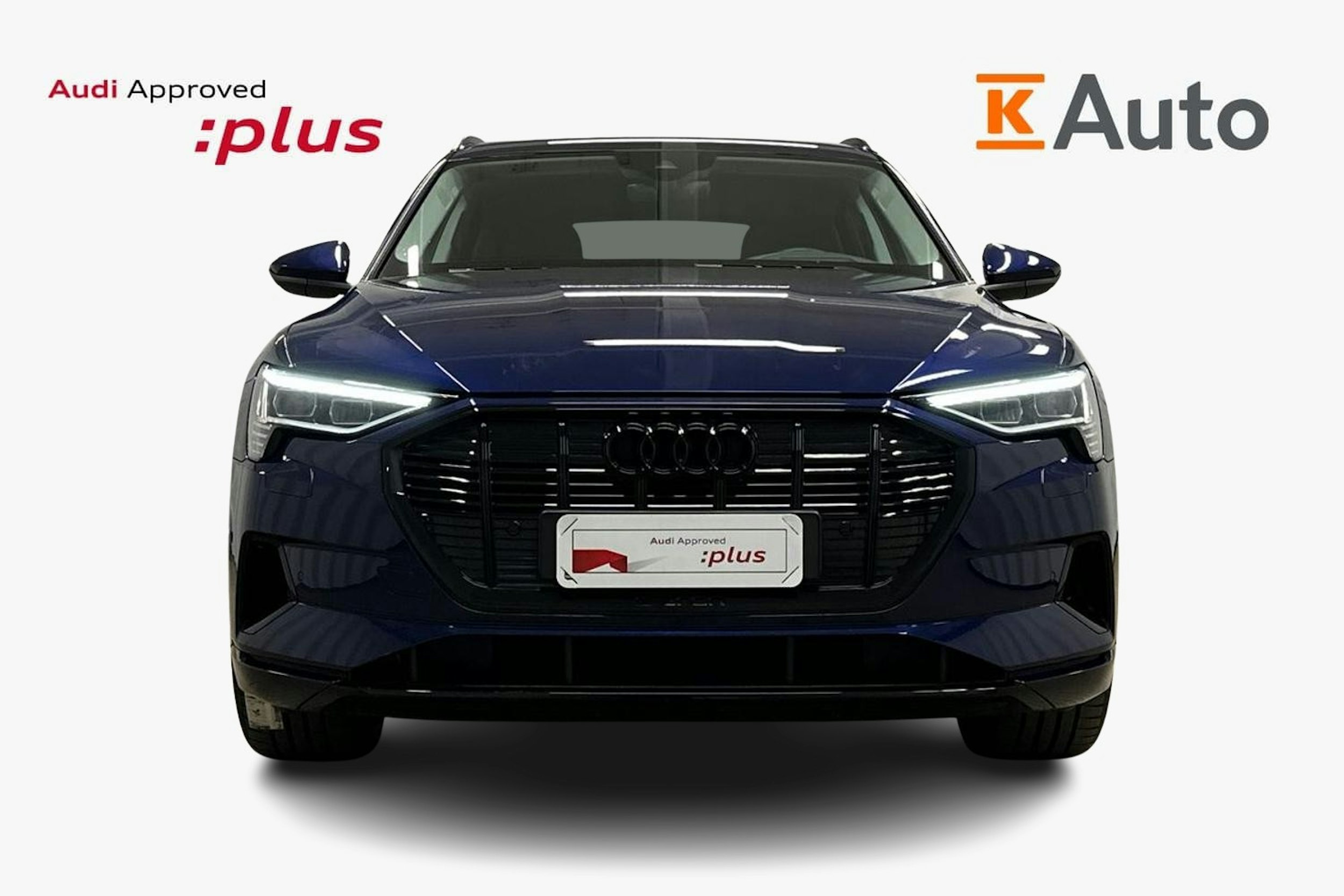 met. sininen Audi e-tron 2023 kuva 5.