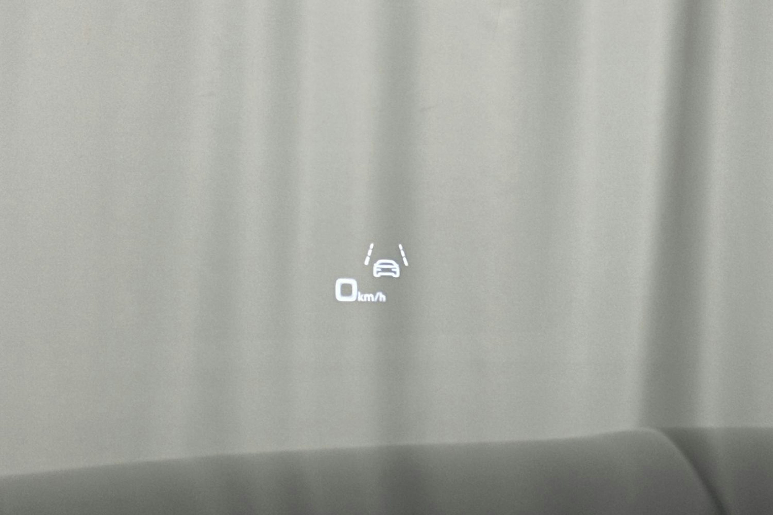 met. sininen Audi e-tron 2023 kuva 34.