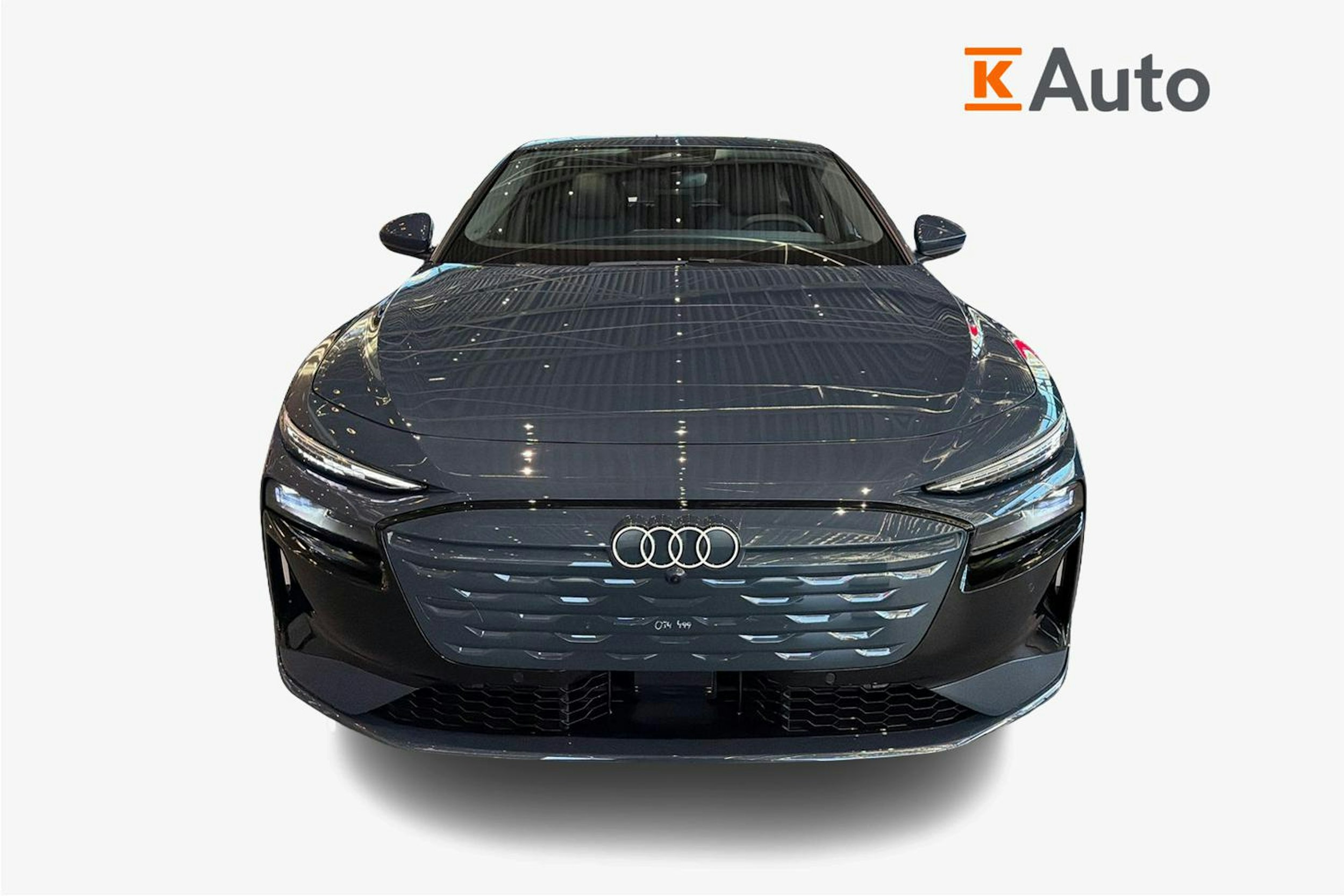 sininen Audi e-tron 2025 kuva 4.