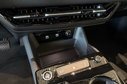 sininen Audi e-tron 2025 kuva 16.