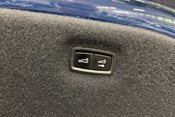 sininen Audi e-tron GT 2021 kuva 15.
