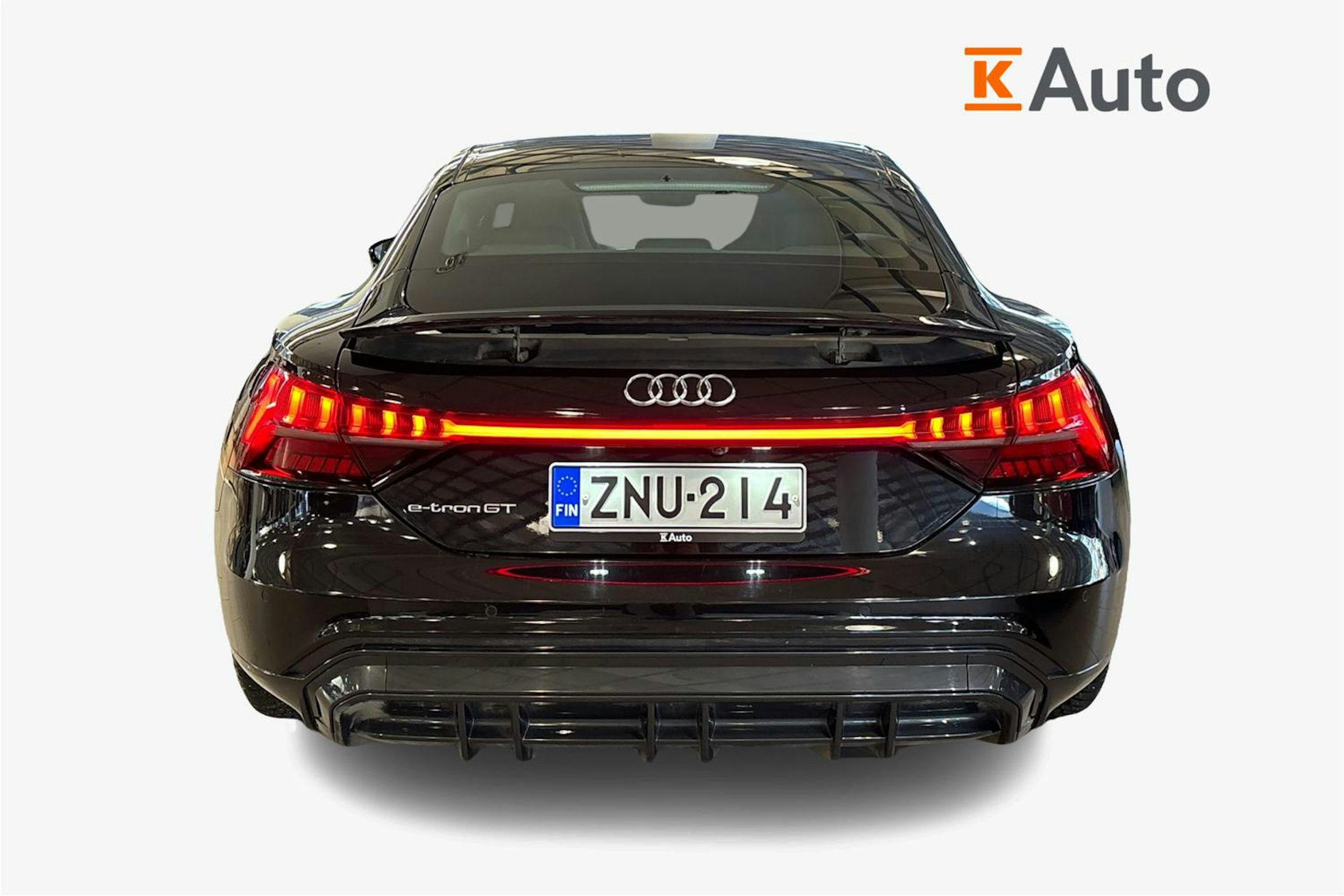 musta Audi e-tron GT 2021 kuva 3.