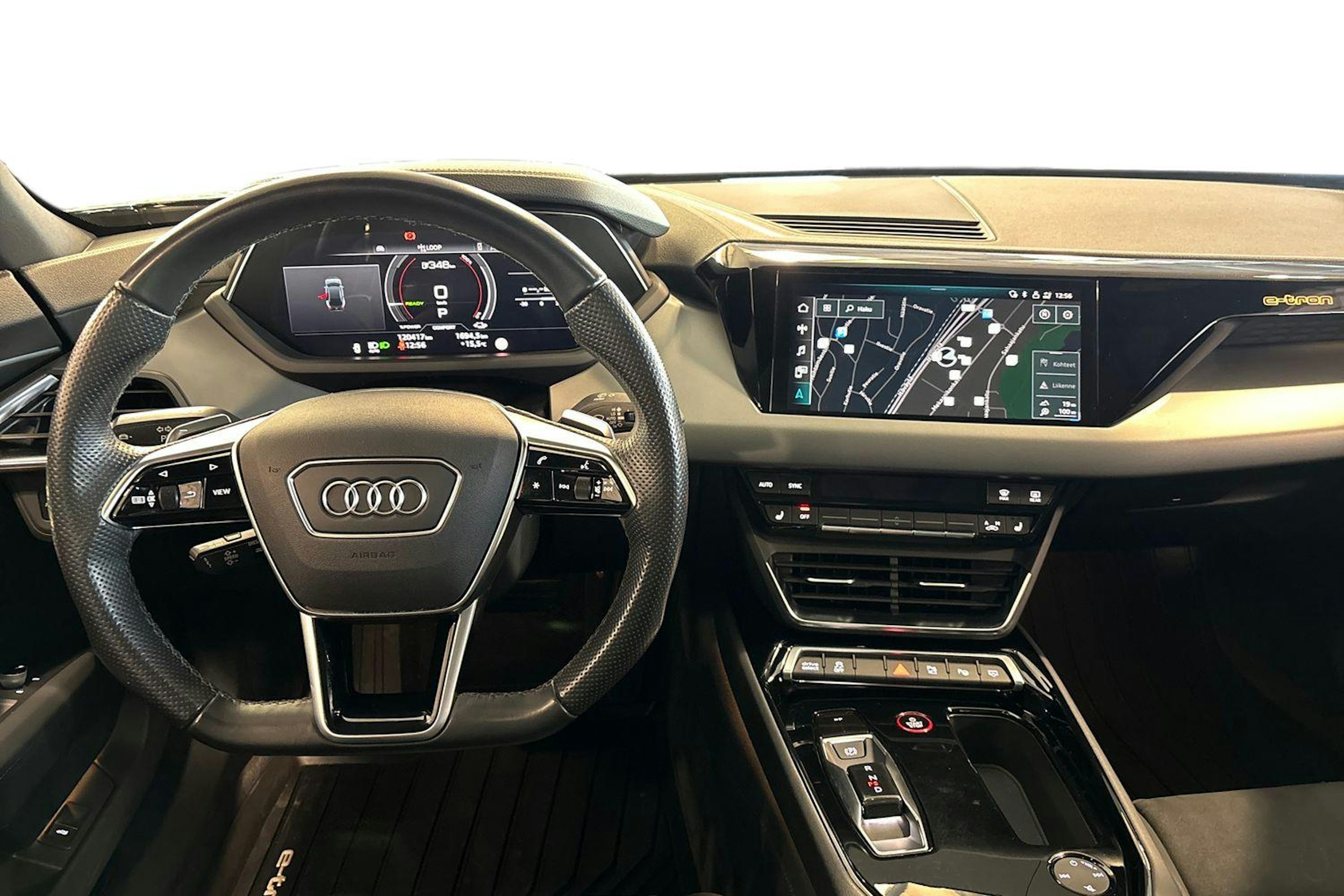 musta Audi e-tron GT 2021 kuva 9.