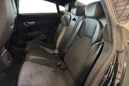 musta Audi e-tron GT 2021 kuva 10.