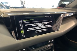 musta Audi e-tron GT 2021 kuva 19.