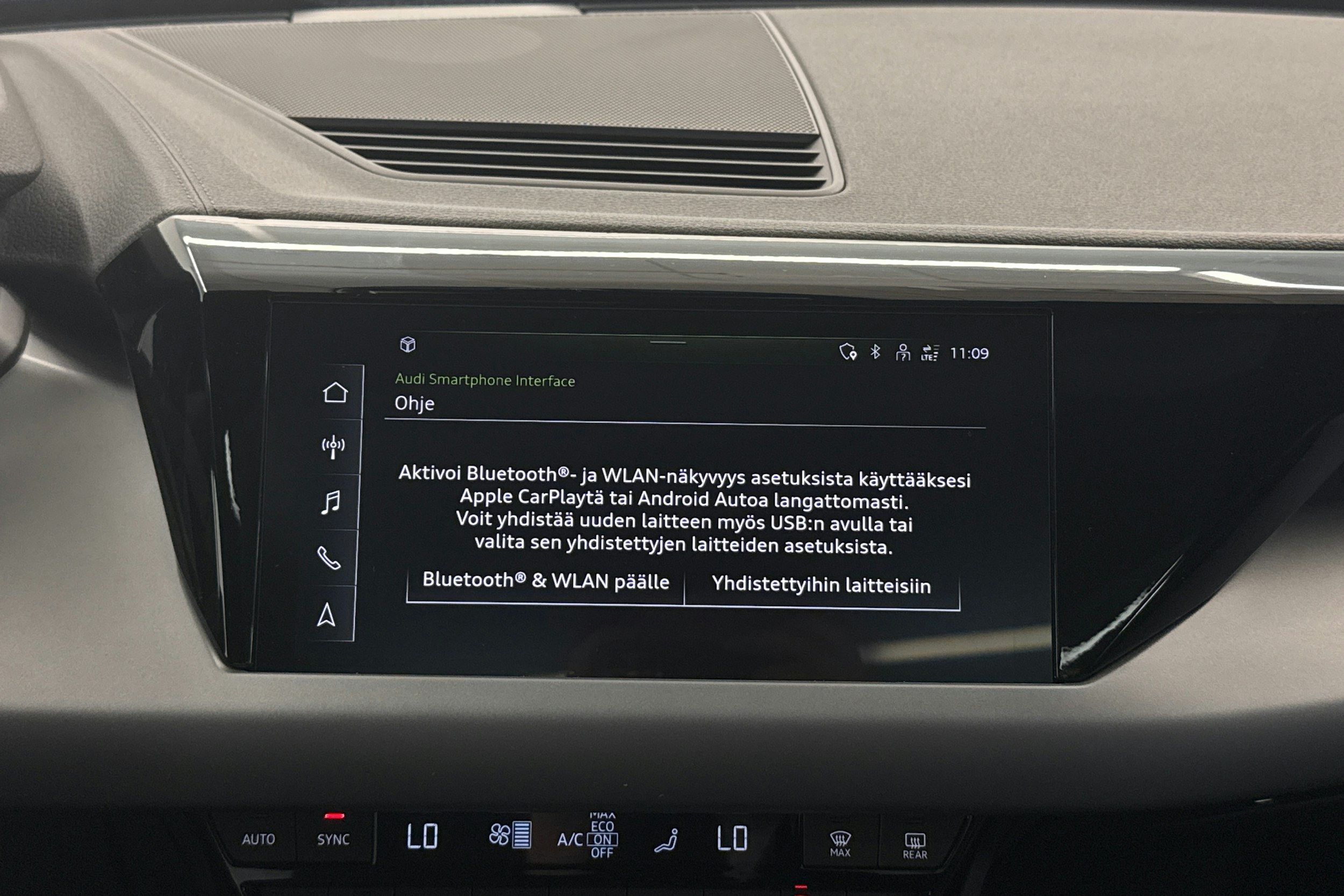 harmaa Audi e-tron GT 2022 kuva 15.