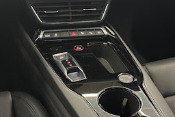 harmaa Audi e-tron GT 2022 kuva 22.