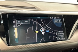 sininen Audi e-tron GT 2022 kuva 18.