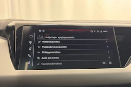harmaa Audi e-tron GT 2022 kuva 25.