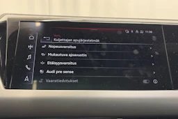 Harmaa Audi e-tron GT 2022 kuva 28.