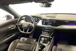 met. harmaa Audi e-tron GT 2022 kuva 9.