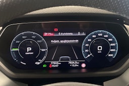 met. harmaa Audi e-tron GT 2022 kuva 23.