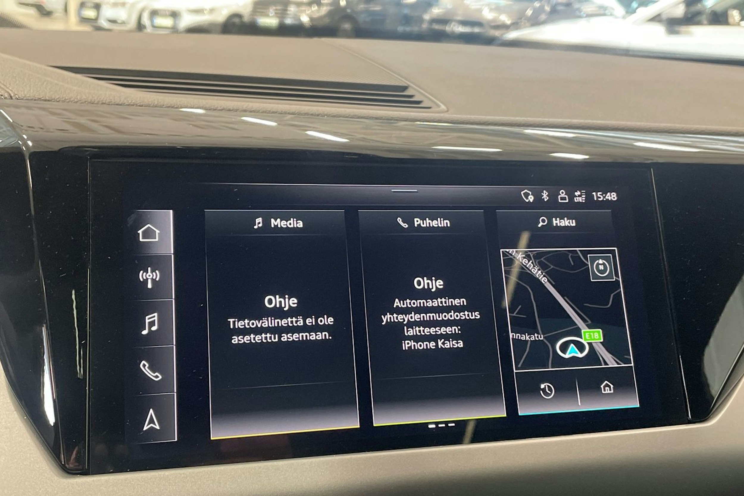 met. harmaa Audi e-tron GT 2022 kuva 27.