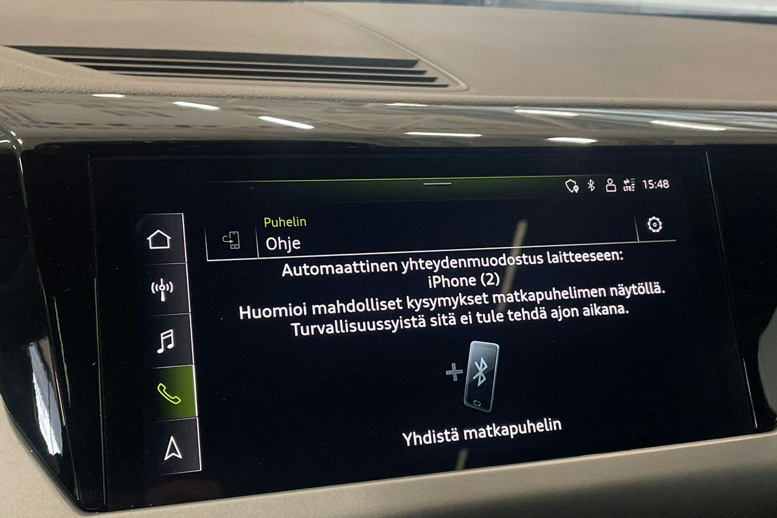 met. harmaa Audi e-tron GT 2022 kuva 32.