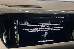 met. harmaa Audi e-tron GT 2022 kuva 32.