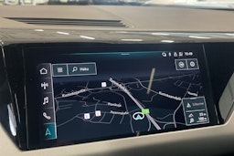 met. harmaa Audi e-tron GT 2022 kuva 33.