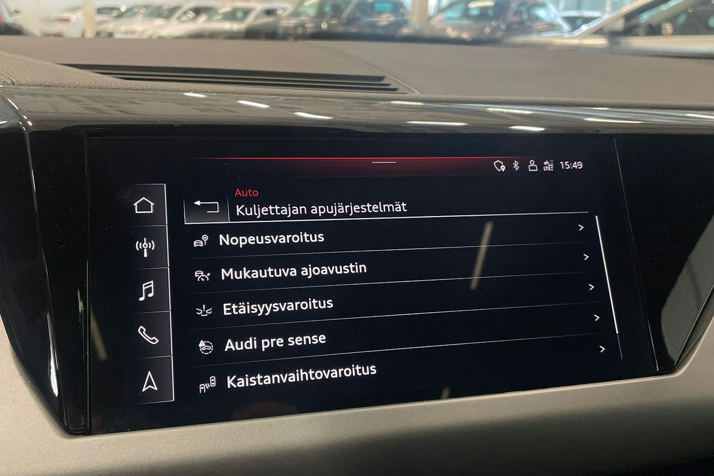 met. harmaa Audi e-tron GT 2022 kuva 35.