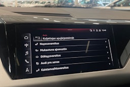 met. harmaa Audi e-tron GT 2022 kuva 35.