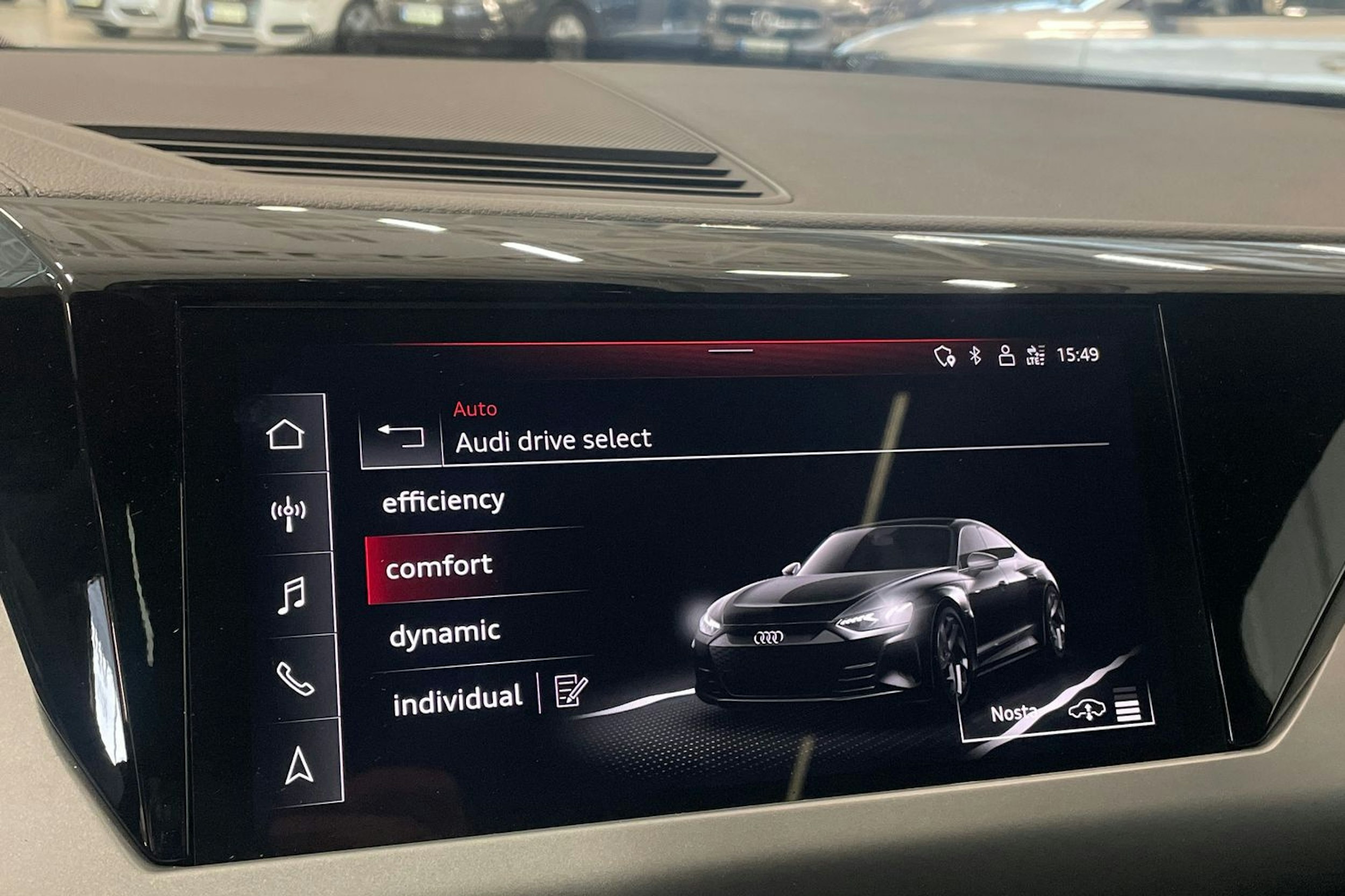 met. harmaa Audi e-tron GT 2022 kuva 36.